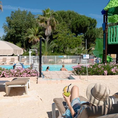 Camping Le Parc Des Monges Ξενοδοχείο Auribeau-sur-Siagne Εξωτερικό φωτογραφία