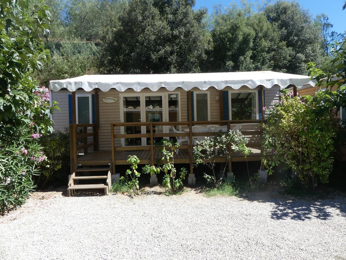 Camping Le Parc Des Monges Ξενοδοχείο Auribeau-sur-Siagne Εξωτερικό φωτογραφία