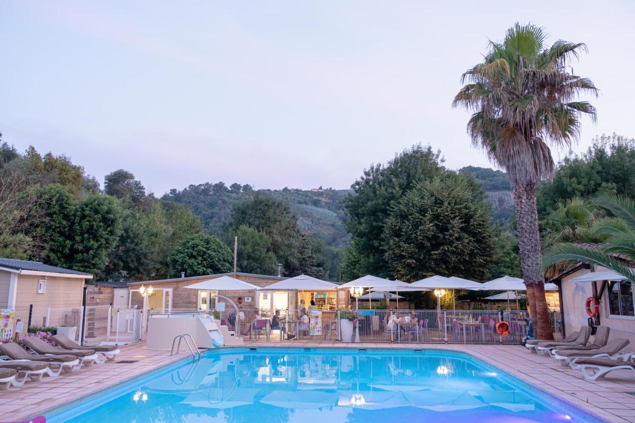 Camping Le Parc Des Monges Ξενοδοχείο Auribeau-sur-Siagne Εξωτερικό φωτογραφία